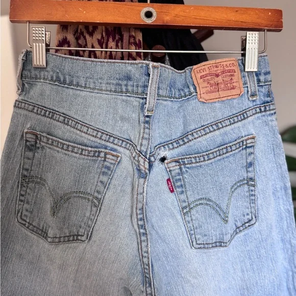 Levi's Light Blue Women's Boot Cut Jeans - Picture 3 of 4